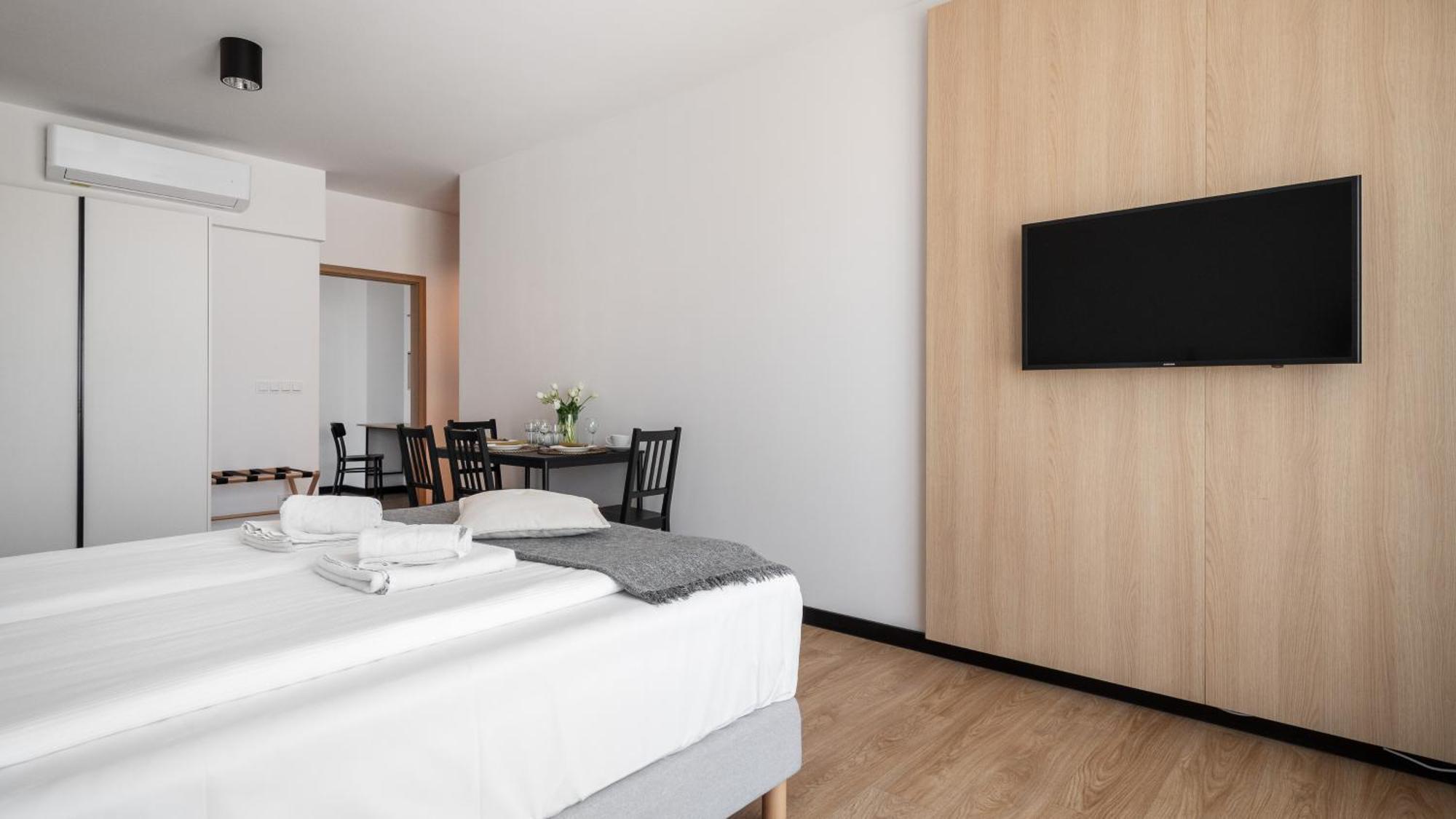 Zamoyskiego Near Pge National Stadium By Sun & Snow Apartament